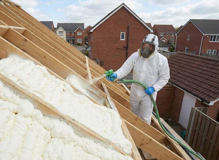 Travaux d'isolation toiture Bron