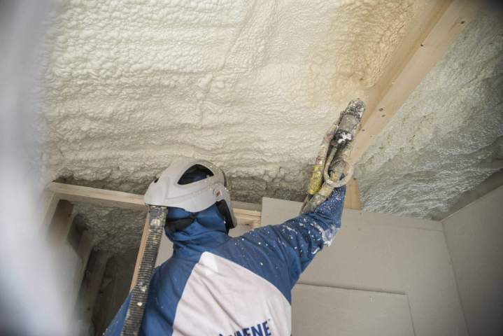 Isolation vitre sanitaire Bron